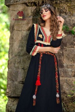 Kabyle dress in Algerian cotton, 2025 collection.